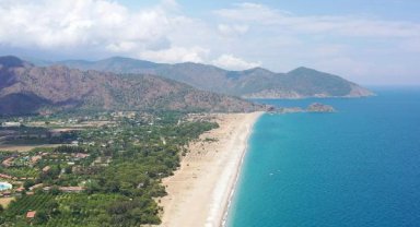 Çıralı'ya gelen turiste, SMS ile caretta uyarısı