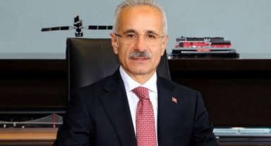 Uraloğlu: Havayolu ile yük taşıma yüzde 1,6 arttı