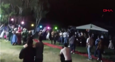 Van'da bir düğünde taraflar birbirine girdi:1 ölü 19 yaralı