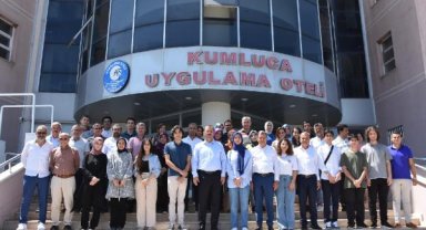 Kumluca'da başarılı öğrencilere ödül 
