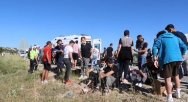 Yolcu otobüsü şarampole düştü