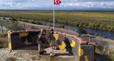 Yunanistan sınırında 2'si FETÖ mensubu 3 kişi yakalandı