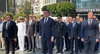 Alanya'da çelenk töreni yapıldı