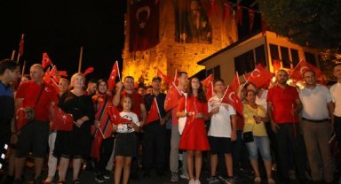 Alanya'da Zafer Bayramı coşkuyla kutlandı