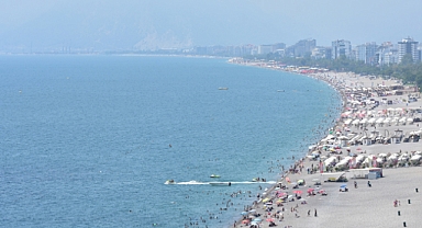 Antalya'da aşırı nem bunaltıyor