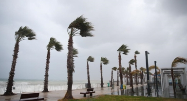 Antalya ve çevresi için gök gürültülü sağanak uyarısı
