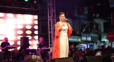  Azerin, Serik'te konser verdi