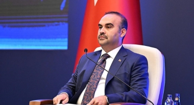 Bakan Kacır: Deprem bölgesindeki yatırımlar için 479 teşvik belgesi düzenledik