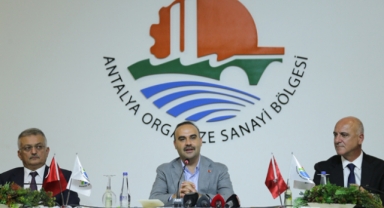 Bakan Kacır, fabrikaları ziyaret etti
