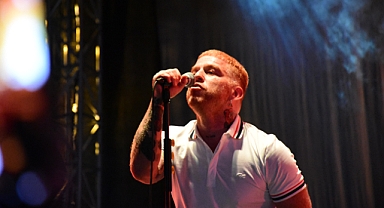 Zafer gecesine 'Athena'lı final