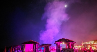 Konyaaltı Sahili sorun yumağı gibi! 