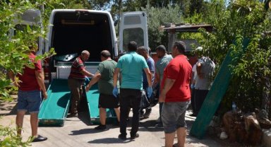 Eşini öldürüp, intihar etti