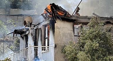 Evde çıkan yangında yaşlı çift öldü