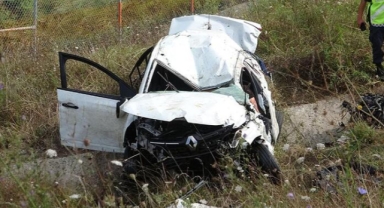 Feci kaza; sürücü ve 2 oğlu öldü, eşi yaralandı