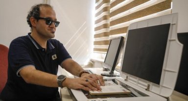 Görme engelliler için dijital kütüphane kurdu