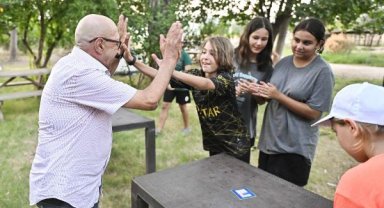 İki kuşak kıyasıya yarıştı