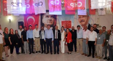 İlçe Başkanı İsmail Karadeli oldu