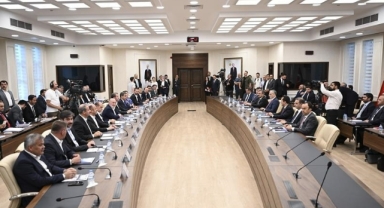 Kamu Toplu Sözleşmesi'nde zam teklifi bekleniyor 