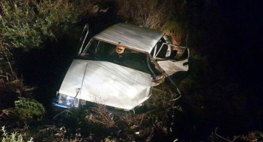 Karşı şeride geçen otomobil iki araca çarptı: 2 ölü, 7 yaralı