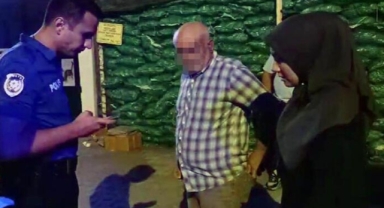 Kendisini uyaran babasını bıçakladı