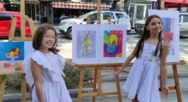 Küçük ressamlar ilk sergilerini açtı