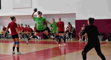 Mavi Kelebekler mağlup olmuyor!