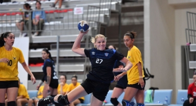 Mavi Kelebekler namağlup döndü