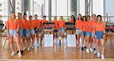 Mavi Kelebekler sergisi 