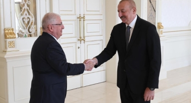 Milli Savunma Bakanı Güler, Azerbaycan Cumhurbaşkanı Aliyev ile görüştü