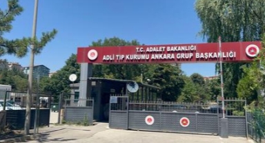 Parkta ölü bulundu