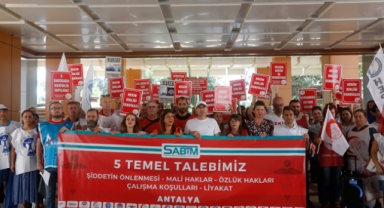 Sağlıkçılar grevde