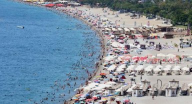 Sıcak hava sahilleri doldurdu