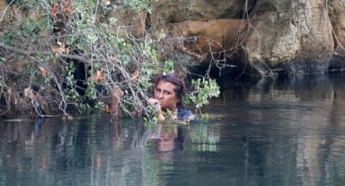 Su kanalına düştü, yardımına itfaiye yetişti