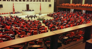 TBMM Genel Kurulu olağanüstü toplandı