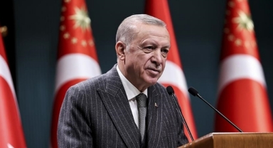 'Türkiye'yi gelip geçici gündemler içinde boğmaya kimsenin gücü yetmeyecektir'