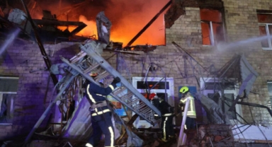 Ukrayna Moskova’yı, Rusya ise Harkiv’i vurdu