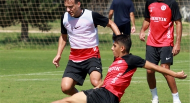 Akrep, ara vermeden başladı