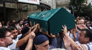 Alanyalı Doktor ve eşi için cenaze töreni