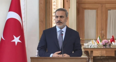 Bakan Fidan İran'da