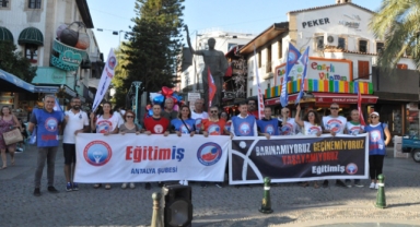 Barınamıyoruz, Geçinemiyoruz, Yaşayamıyoruz 