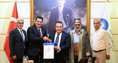 Başkan Böcek esnaf temsilcilerini ağırladı 