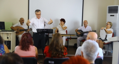 Dünya Alzheimer Günü Mavi Ev’de kutlandı 