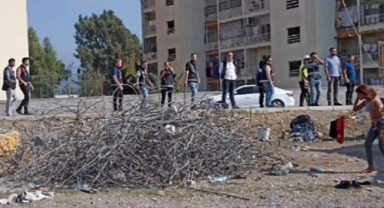 Enkazdan çalınan 10 ton demir ele geçirildi