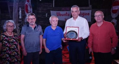  Esen'e onur ödülü