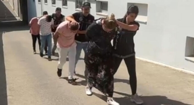 Esrarla yakalanan şüpheliler, birbirini suçladı