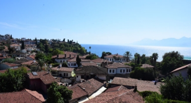 Kaleiçi, tarihe ışık tutuyor