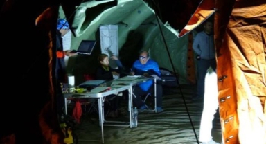 Mağarada rahatsızlanan ABD'li araştırmacı ayağa kalktı