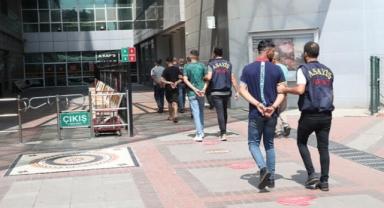 'Sazan sarmalı' dolandırıcıları yakalandı