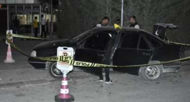 Silahlı saldırıya uğradı, otomobiliyle hastaneye gitti