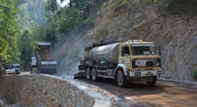 Taşatan grup yolu asfaltlandı 
